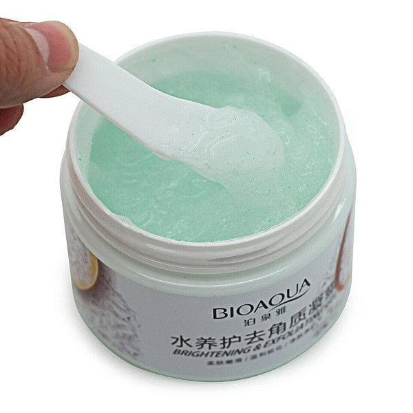 ماسک لایهبردار و روشنکننده صورت و بدن بایو آکوا مدل لایه بردار برنج با حجم 140 میلیلیتر، حاوی آلوئهورا و پروتئین گندم، مناسب پوست مختلط و افزایش شفافیت و لطافت پوست