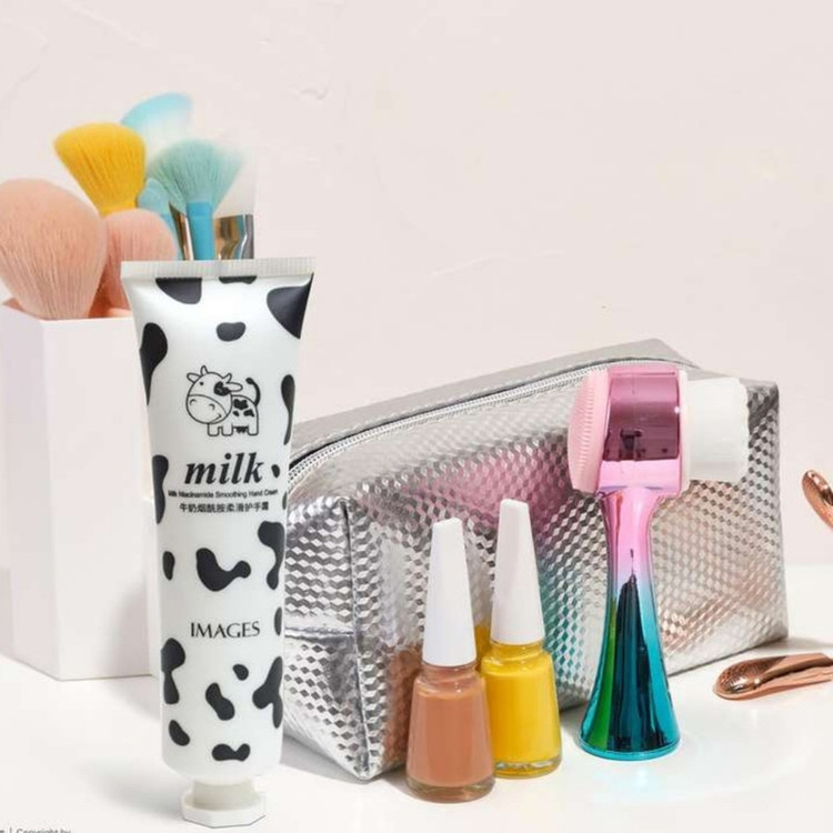 کرم مرطوب کننده دست و صورت ایمجز مدل شیر گاو مناسب برای انواع پوست حجم 30 میلی لیتر بسته 3 عددی