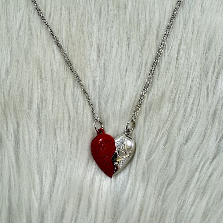 گردنبند مدل مگنتی استیل طرح قلب فور اور عاشق کد 2heart114 بسته 2 عددی