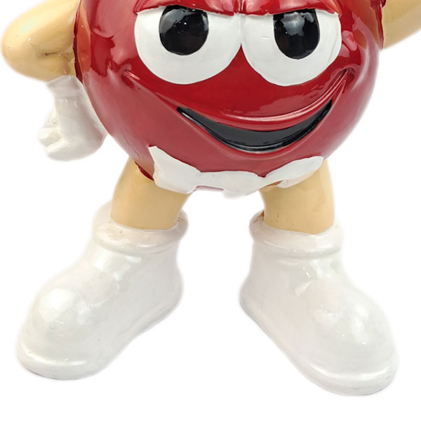 مجسمه دکوری مدل M&M ایستاده کوچک