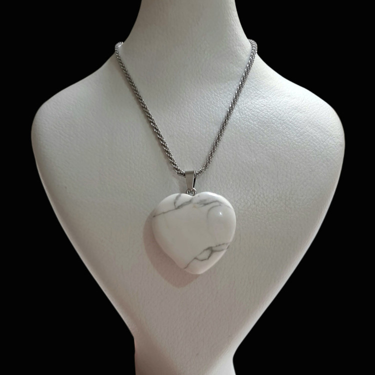 گردنبند مدل سنگ طببعی هائولیت مرمری طرح قلب کد Art31